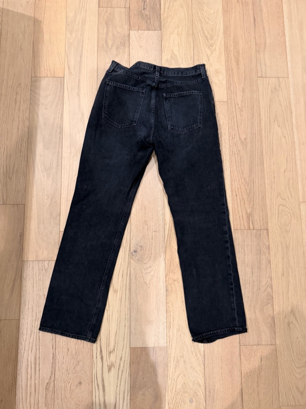 Agolde Black Straight-Leg High-Rise Jeans with Knee Rip - Picture 6 of 7